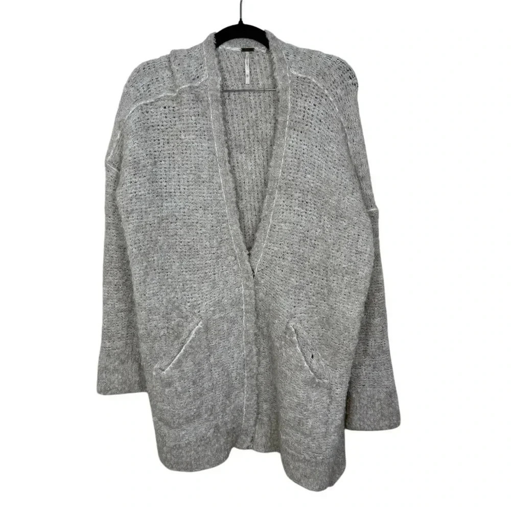 Free people oversized waffle knit cardigan size XS neutral capsule wardrobe
